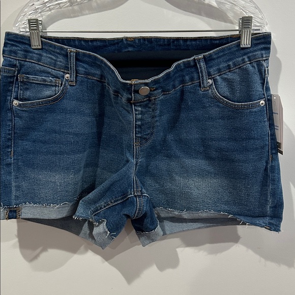 🔥4X$25 Time and Tru Women's Maternity Roll Cuff Shorts Size L - Picture 5 of 12